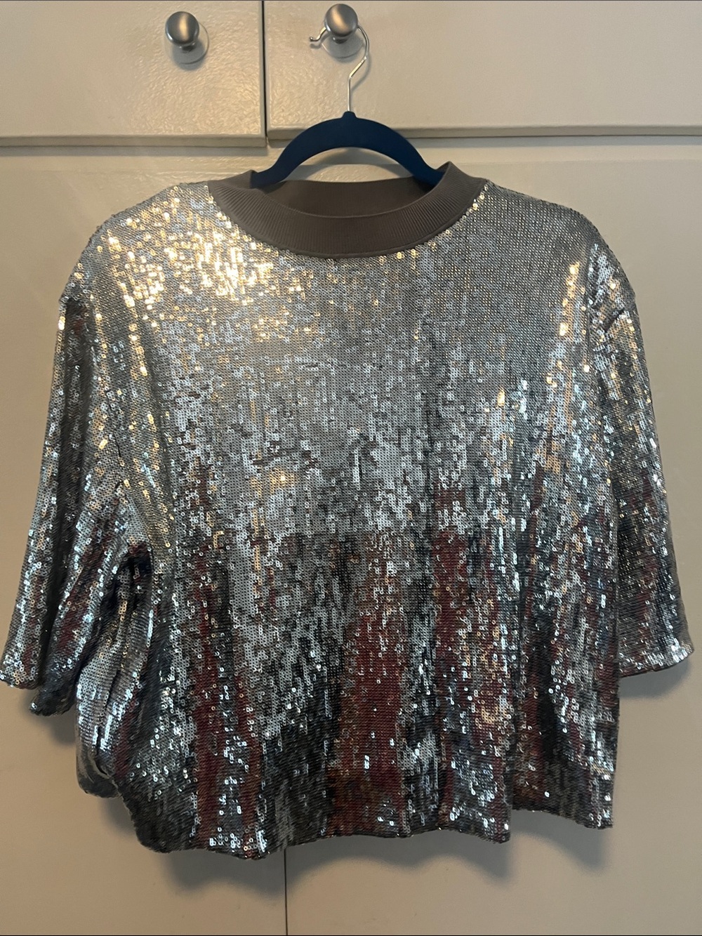 🤍🩶 All Saints Silver Sequin LINED Crewneck Top sz S like new !!!! 🩶🤍